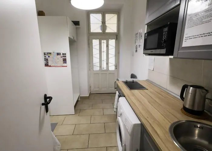 Pest-Port Private Apartment Room-6